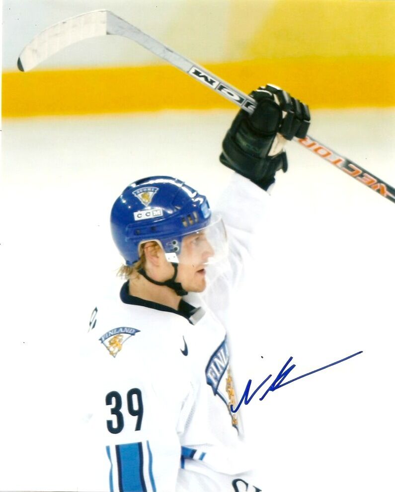 Team Finland Niko Kapanen Signed Autographed 8x10 Photo Poster painting COA