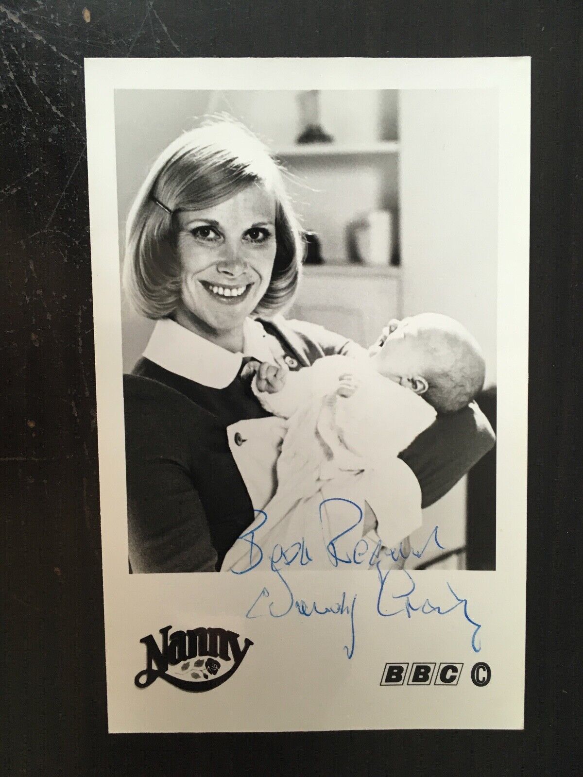 WENDY CRAIG - POPULAR BRITISH ACTRESS - EXCELLENT SIGNED Photo Poster painting