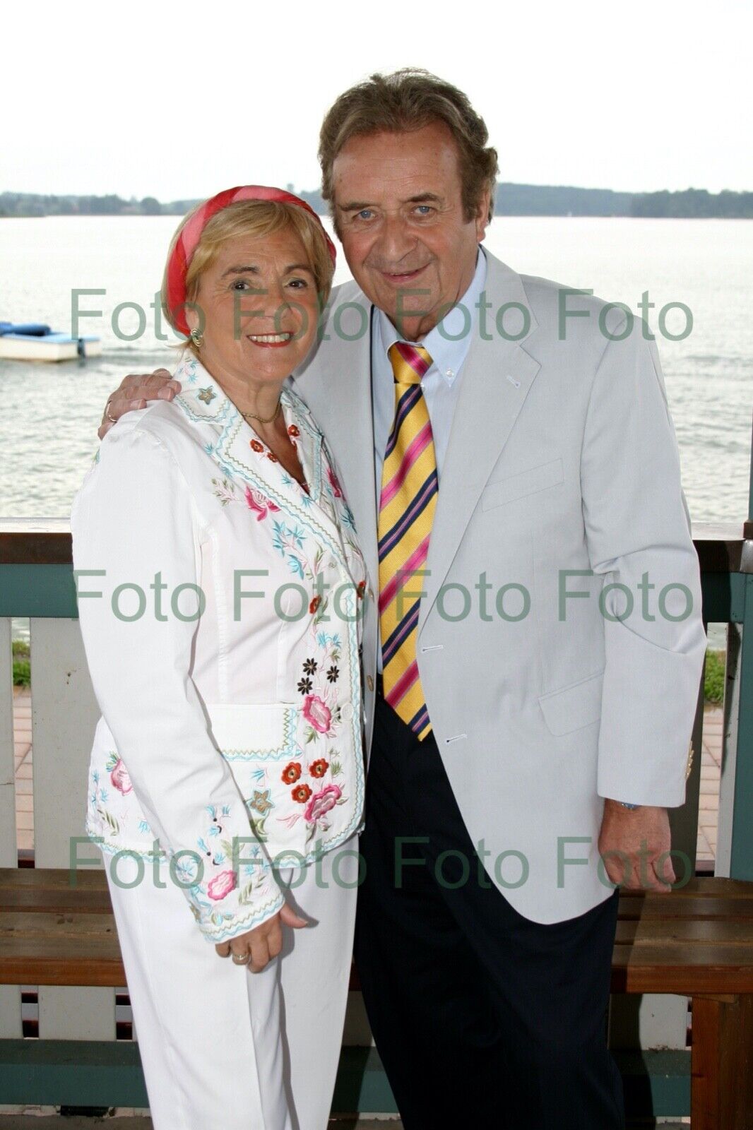 Günter Wewel mit Gisela Oper TV Foto 20 x 30 cm ohne Autogramm (Be-11