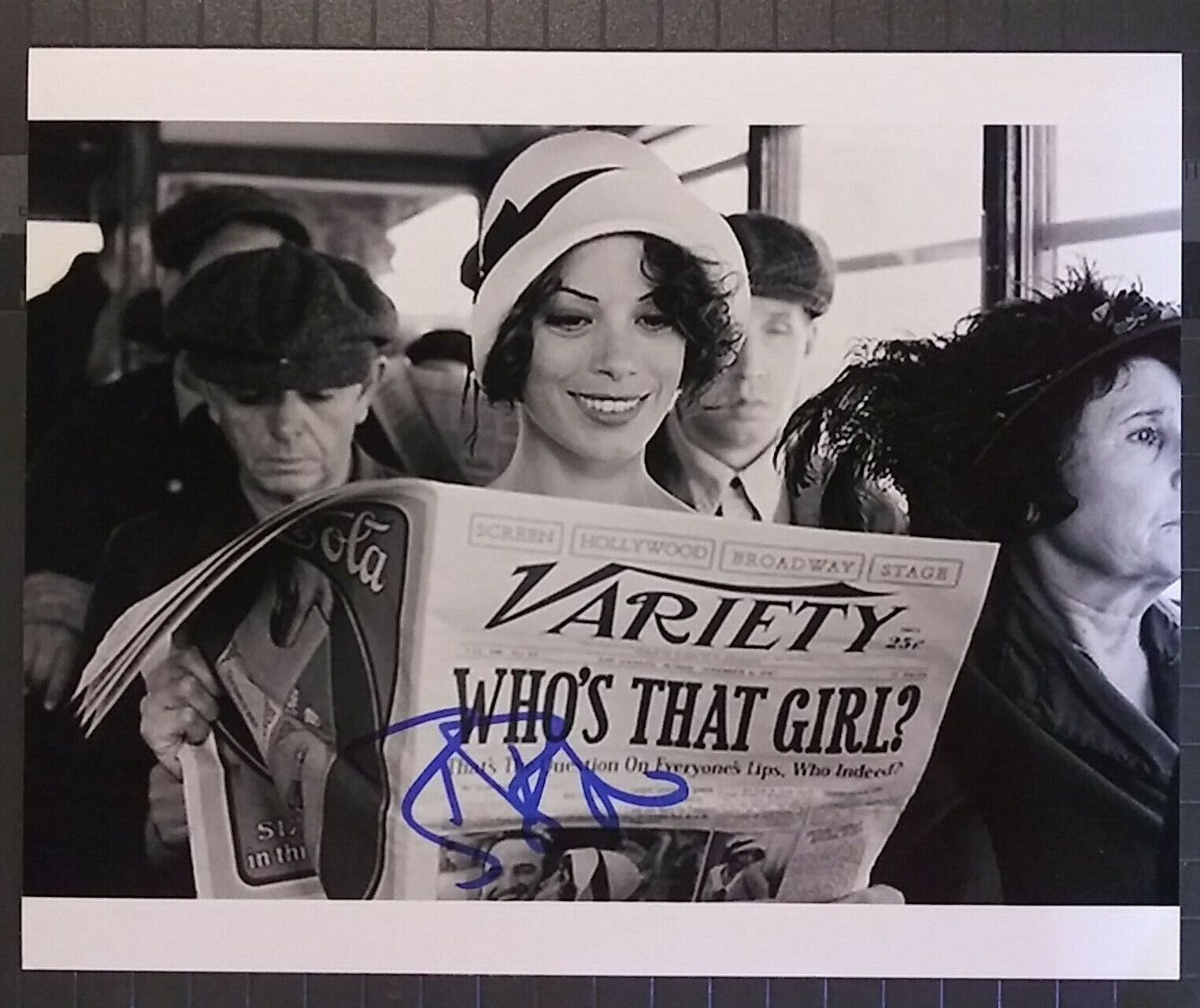 Berenice bejo signed 8x10