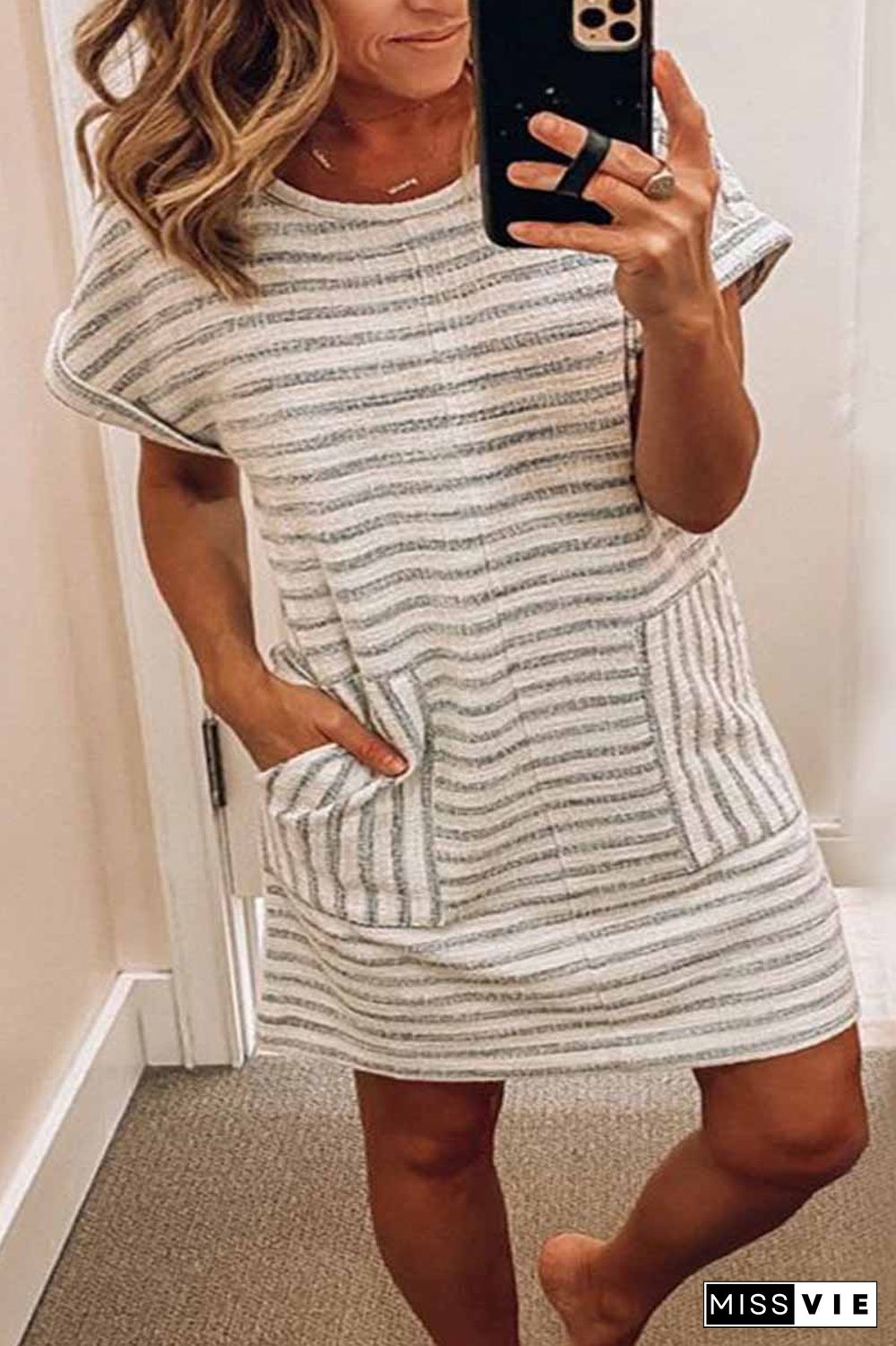 Round Neck Striped Dress With Pocket