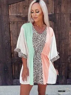 Chic V-neck Short-sleeved Jumpsuit