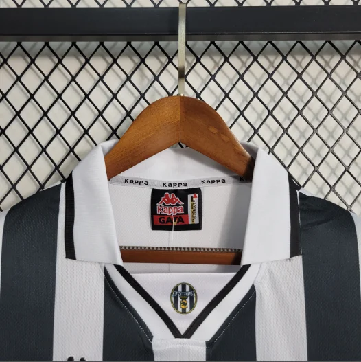 Retro 95-97 Juventus Home Football shirt Thai Quality