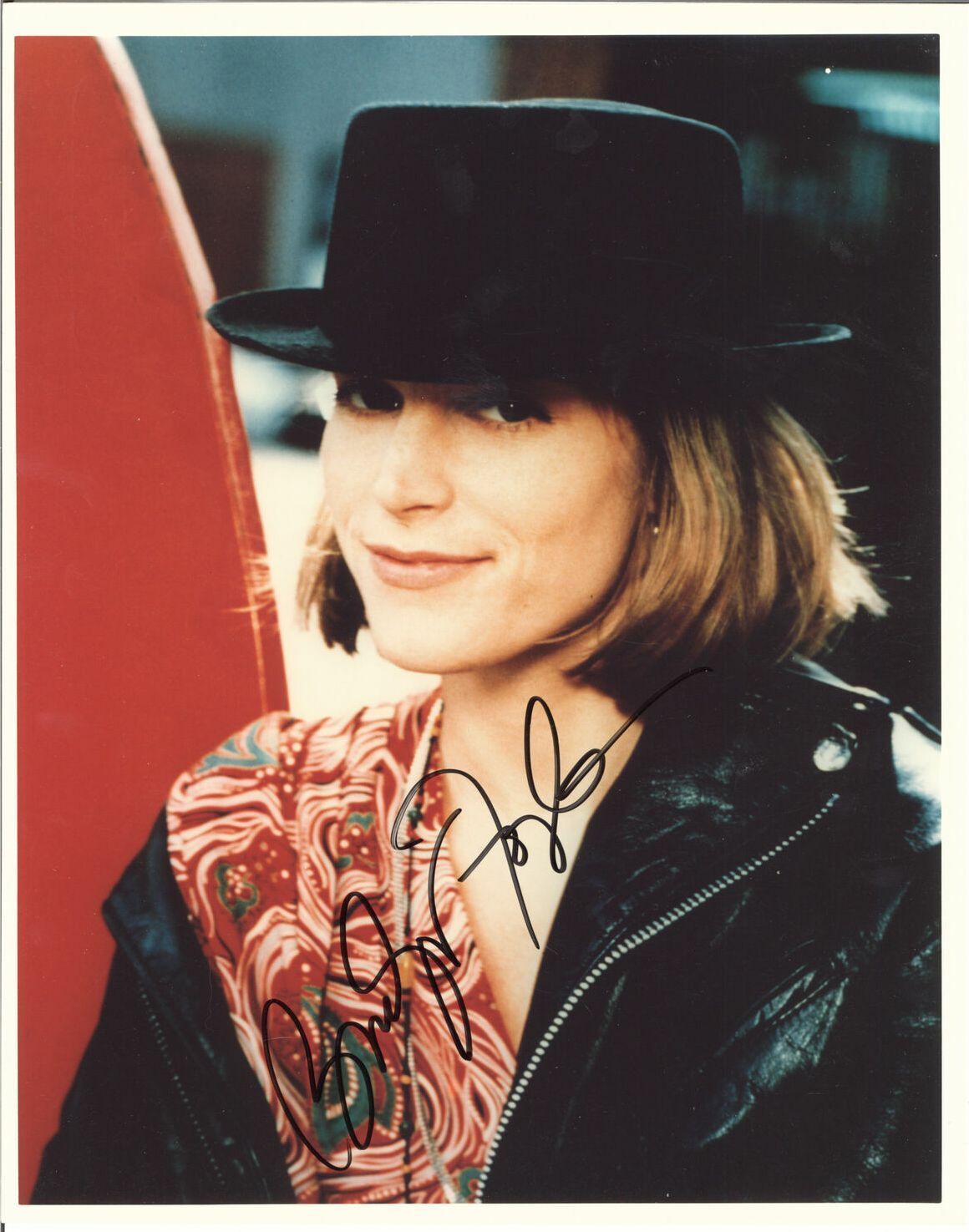 BRIDGET FONDA WEARING FEDORA SIGNED Photo Poster painting AUTOGRAPHED W/COA 8X10