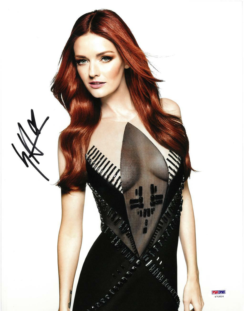 Lydia Hearst Signed Authentic Autographed 11x14 Photo Poster painting PSA/DNA #Y70814