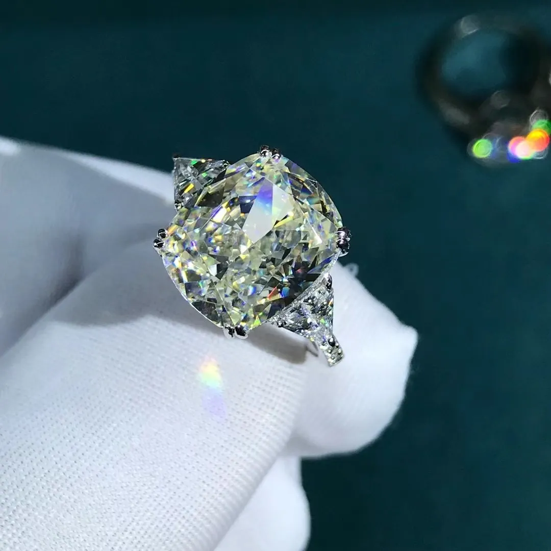 Luxury 925 Sterling Silver 5 CT Cushion Cut Created Moissanite Gemstone Diamonds Wedding Engagement Ring Fine Jewelry