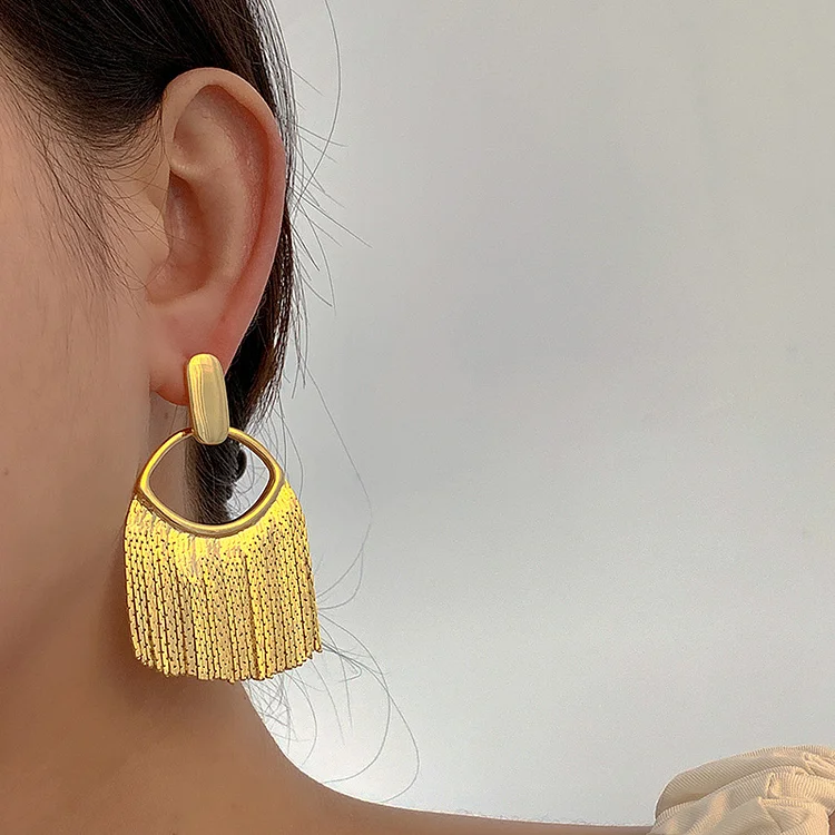 Fashion Gold Tassel Plating Metal Earrings