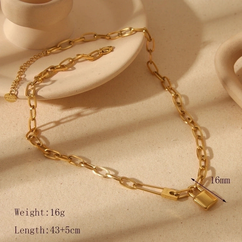 2 Pieces Elegant Luxurious Commute Lock 304 Stainless Steel 18K Gold Plated Horseshoe Buckle Bracelets Ear Studs Necklace