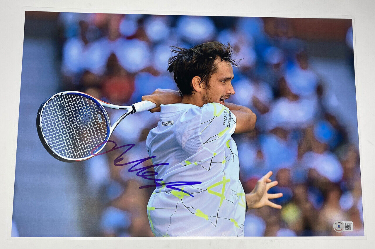 Daniil Medvedev Signed 12x18 Poster Photo Poster painting 2021 US Open Winner Tennis Beckett COA