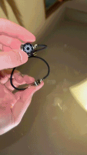 Lekka funkcja bransoletki w nocy