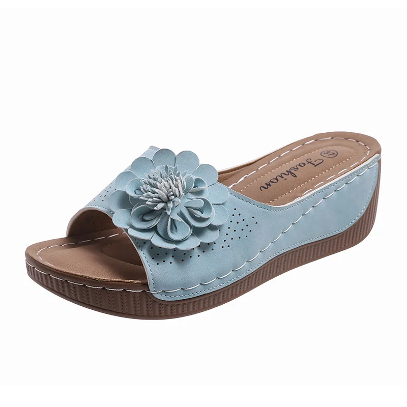 Yyvonne Slopes And Slippers Women 2025 Summer New Hollow Explosion Sandals Women Lightly Wear Sandals