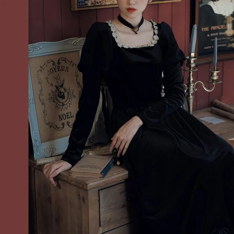Fairy Tales Aesthetic Retro Style Black Velvet Dress QueenFunky
