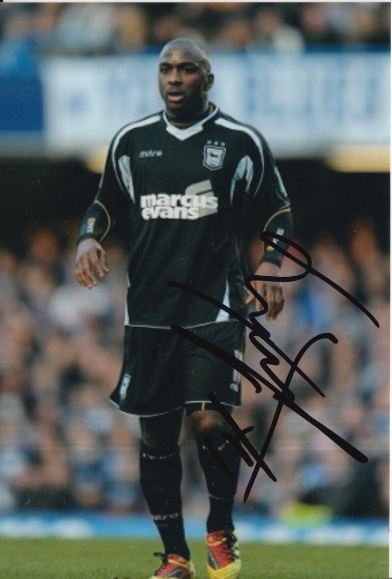 IPSWICH TOWN HAND SIGNED JASON SCOTLAND 6X4 Photo Poster painting 4.