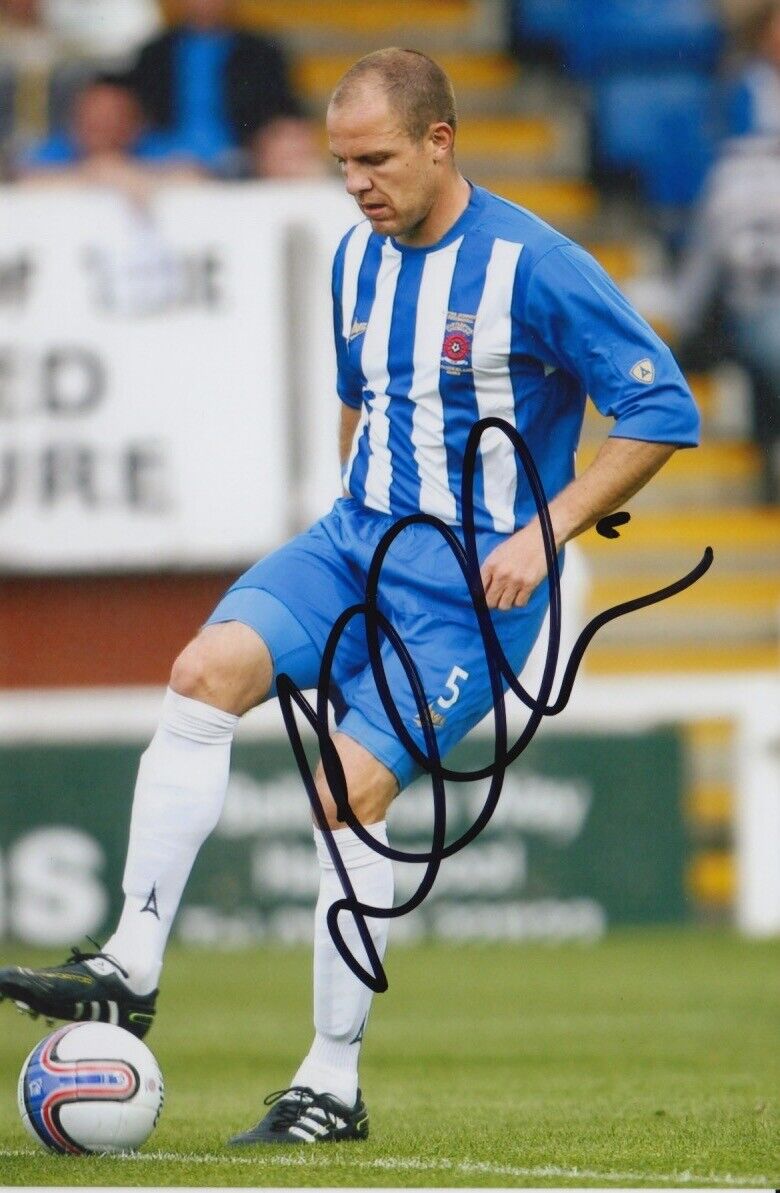 HARTLEPOOL UNITED HAND SIGNED SAM COLLINS 6X4 Photo Poster painting.