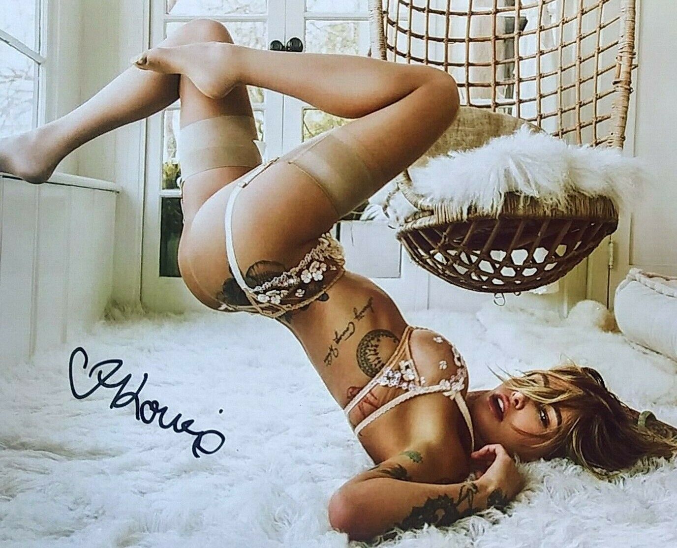 Tina Louise signed 8x10