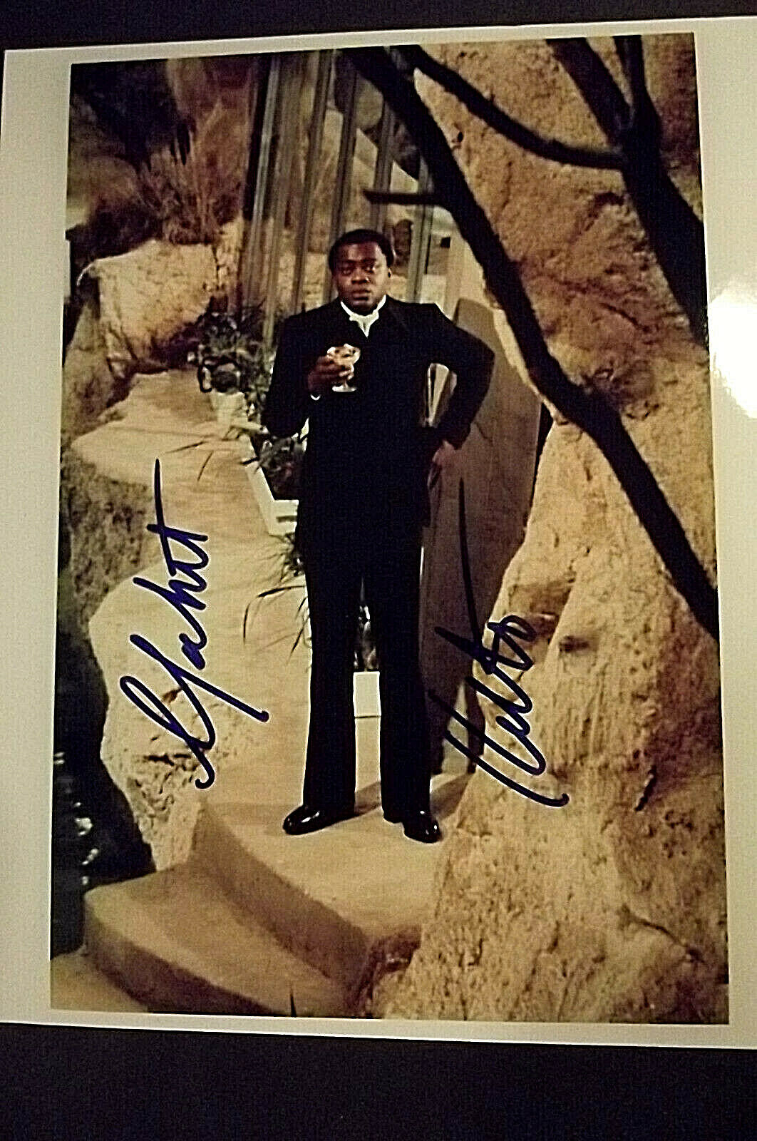 YAPHET KOTTO AS MISTER BIG (LIVE AND LET DIE) ORIGINAL AUTOGRAPH Photo Poster painting *