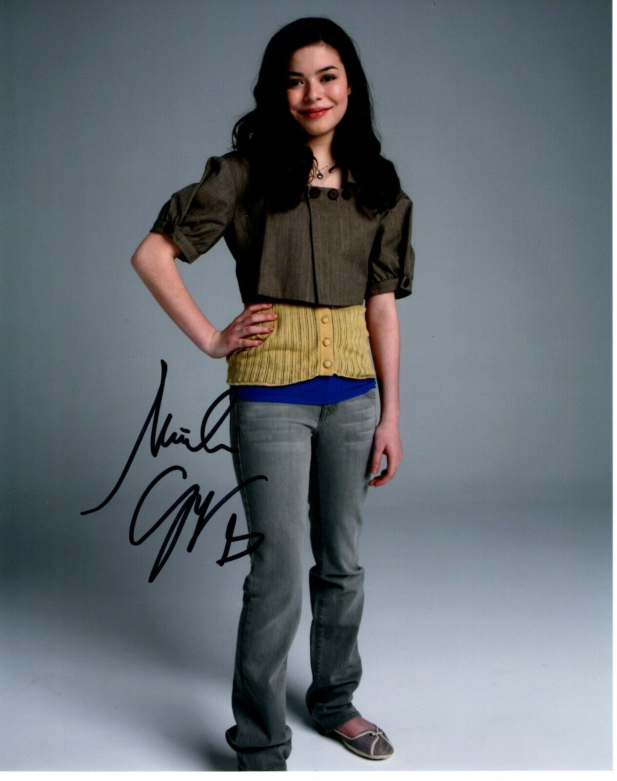 AUTOGRAPHED 8X10 SIGNED BY MIRANDA COSGROVE STARS IN ICARLY IACC COA