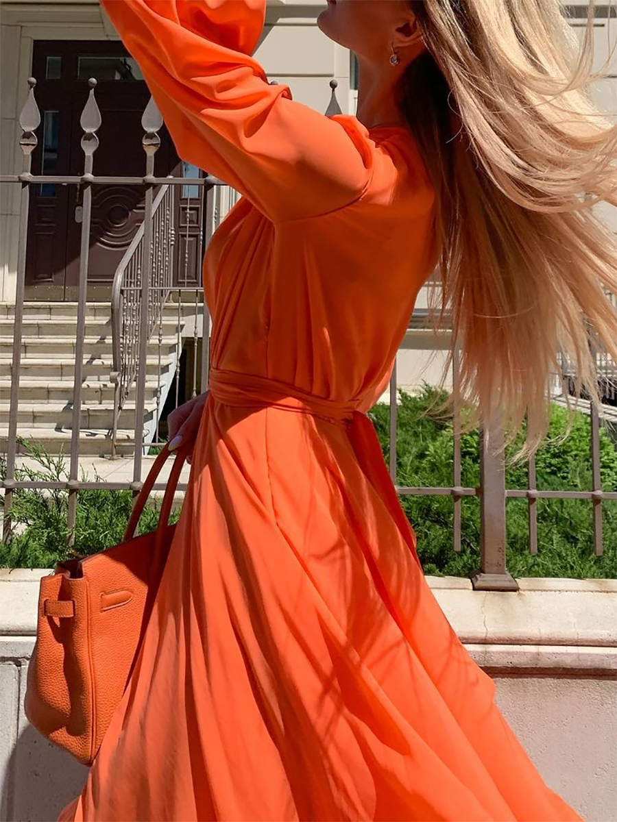 V-neck solid color long-sleeved dress