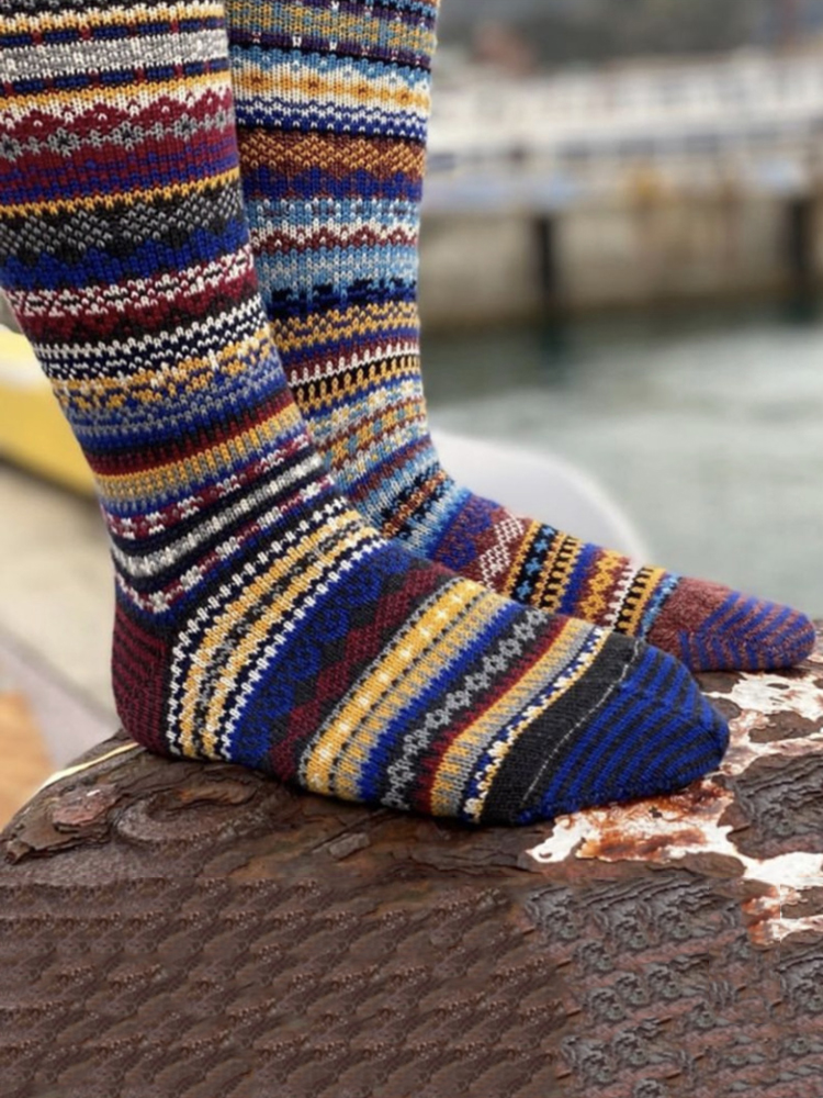 Comstylish Soft Warm Retro Tribal Rainbow Contrasting Socks