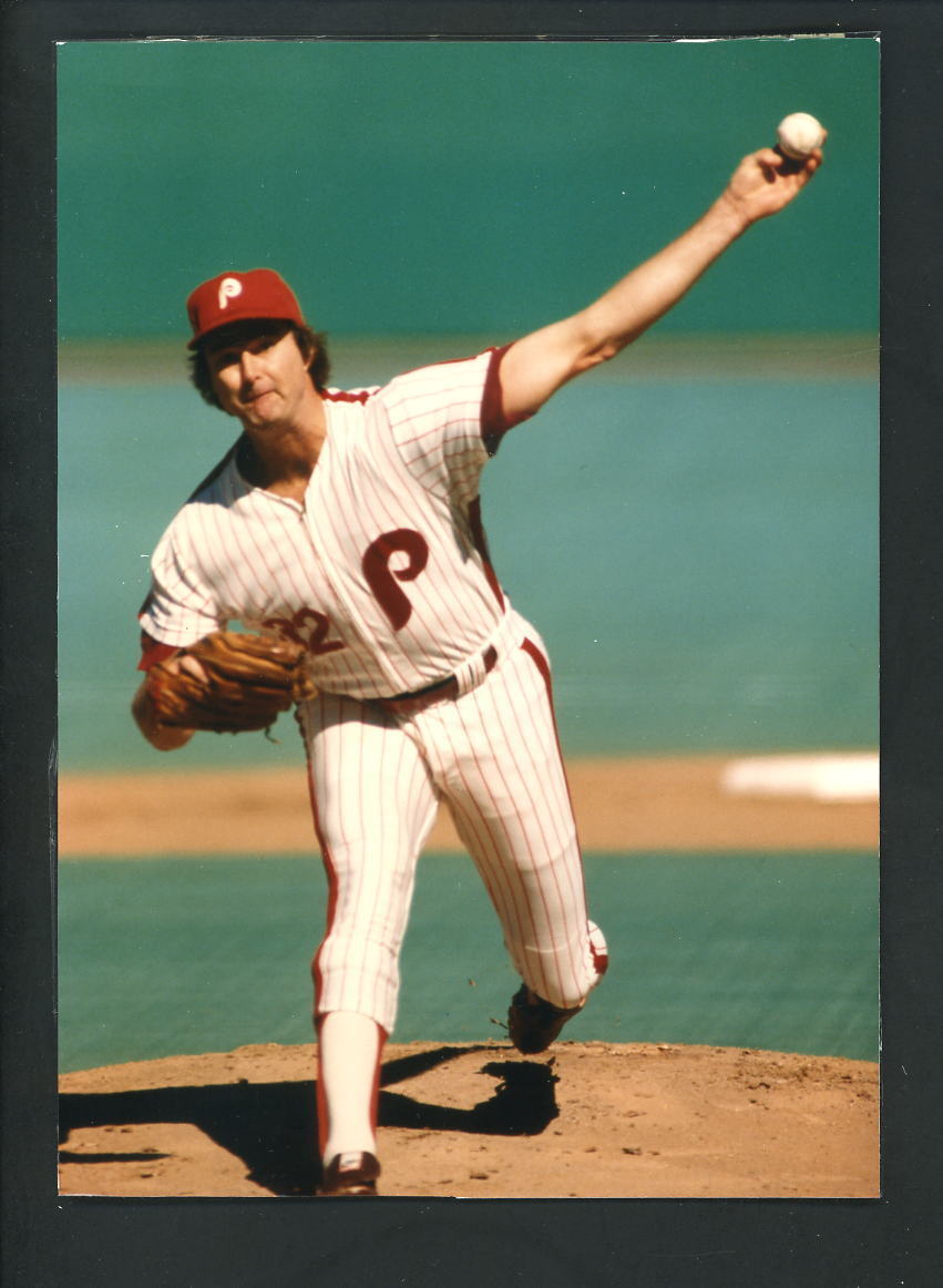 Steve Carlton Press Original COLOR Photo Poster painting 5 x 7 Phillies pitching ball in hand