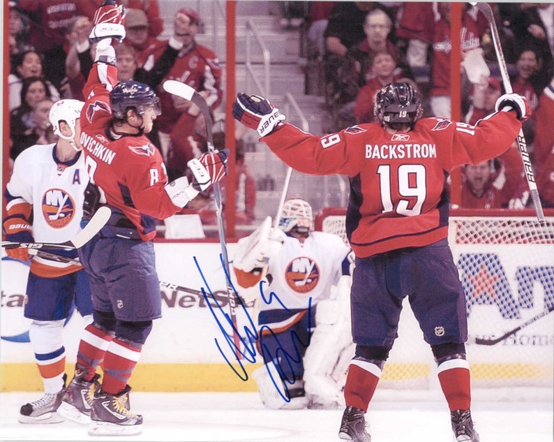 Nicklas Backstrom Signed Autographed Glossy 8x10 Photo Poster painting Washington Capitals - COA Matching Holograms