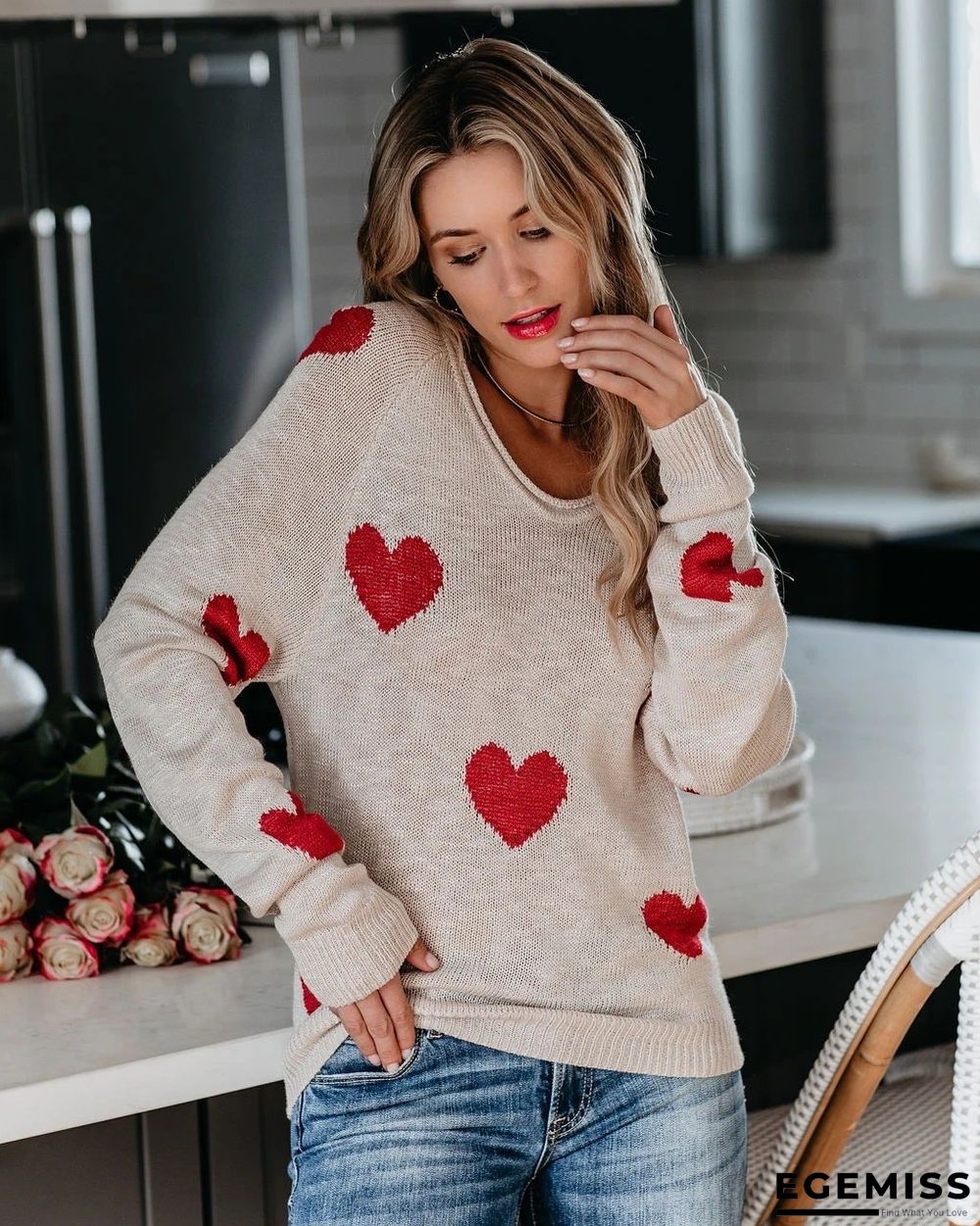 Commuter Ol Large Love V-Neck Sweater | EGEMISS