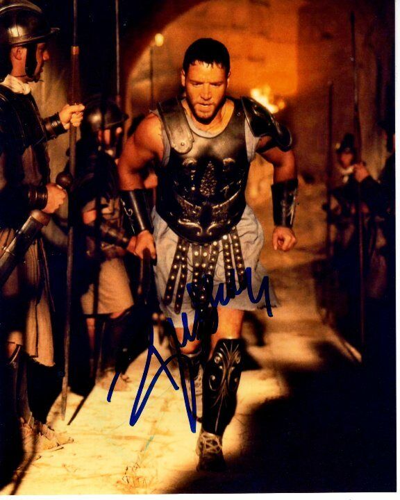 RUSSELL CROWE signed autographed GLADIATOR MAXIMUS Photo Poster painting