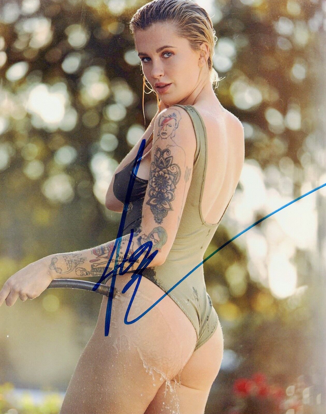 Ireland Baldwin Signed Autographed 8x10 Photo Poster painting Hot Sexy Fashion Model COA