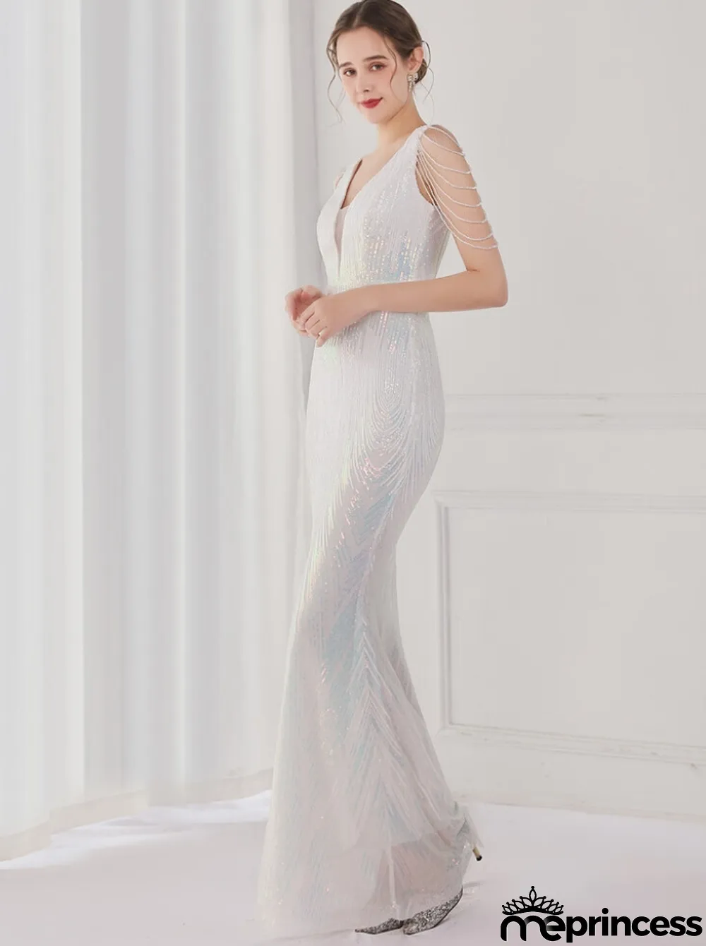 Spring Elegant White Bling Sequins V Neck Tassel Gradient Mermaid Evening Dress