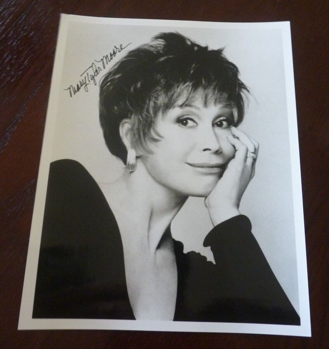 Mary Tyler Moore Fan Club Sexy Actor Actress 8x10 B&W Promo Photo Poster painting