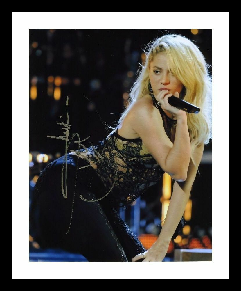 Shakira Autograph Signed & Framed Photo Poster painting 1