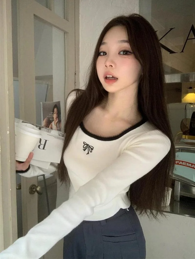 Brownm Bow Fluffy Neck Top