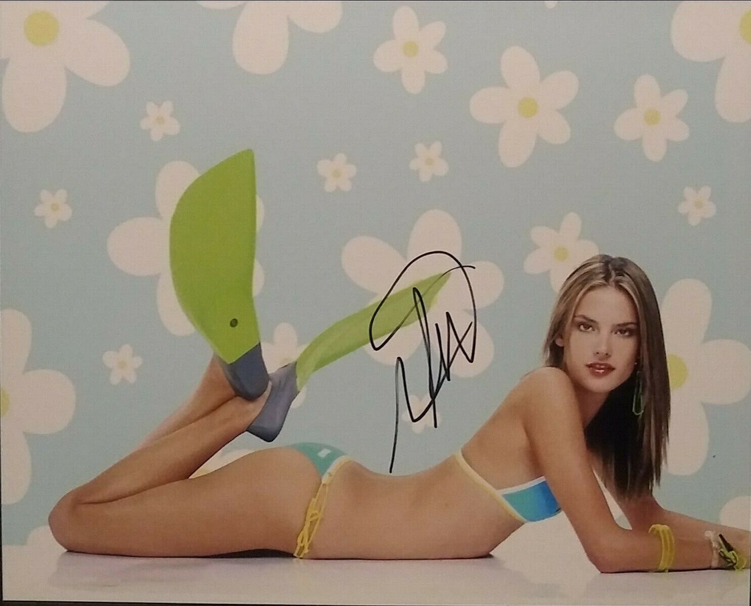 Alessandra Ambrosio signed 8x10