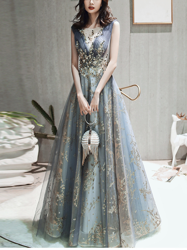 Elegant Sleeveless Plunging Neck High-rise Maxi Dress