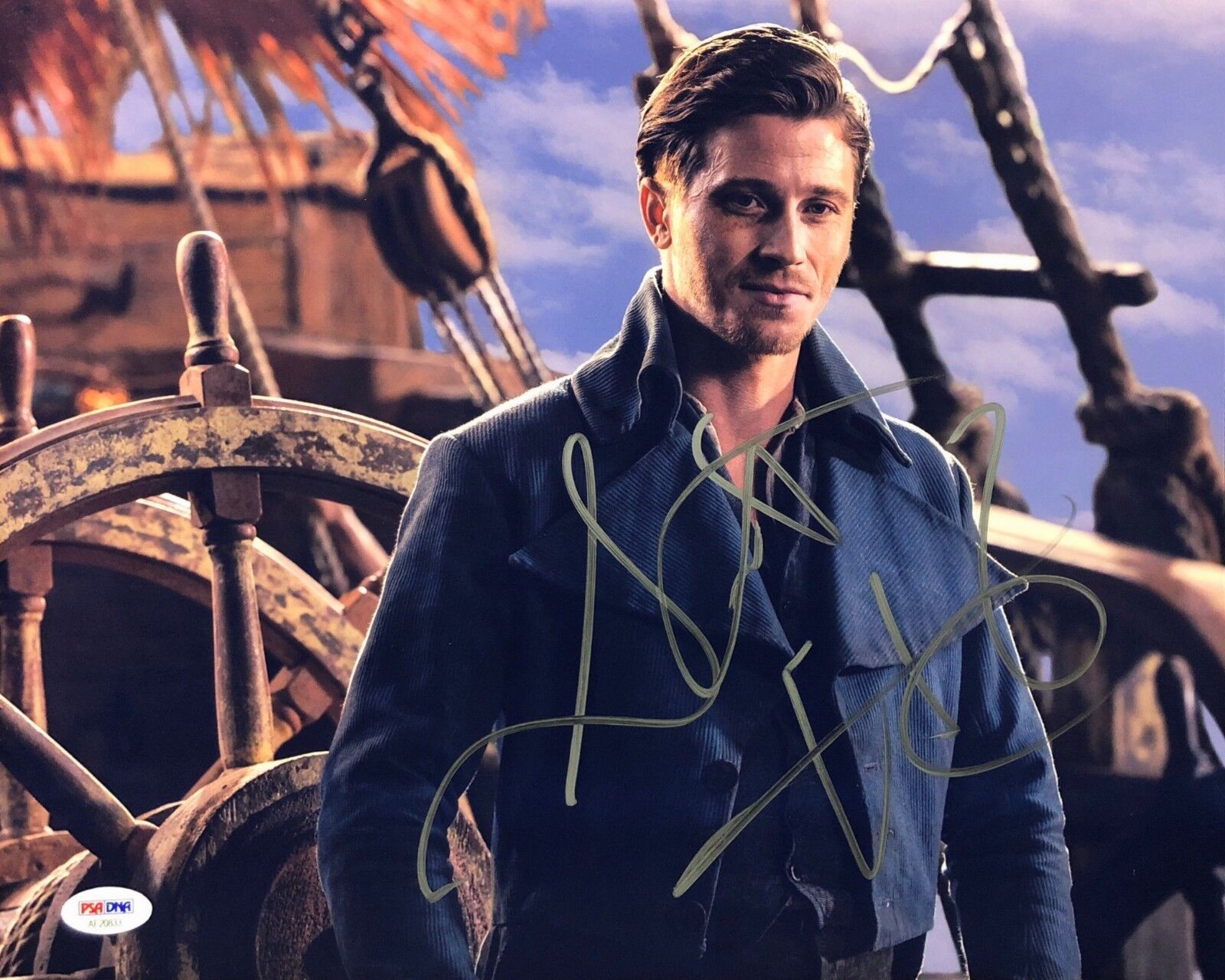 Garrett Hedlund Signed 'Pan' 11x14 Photo Poster painting *Hook PSA AE20833