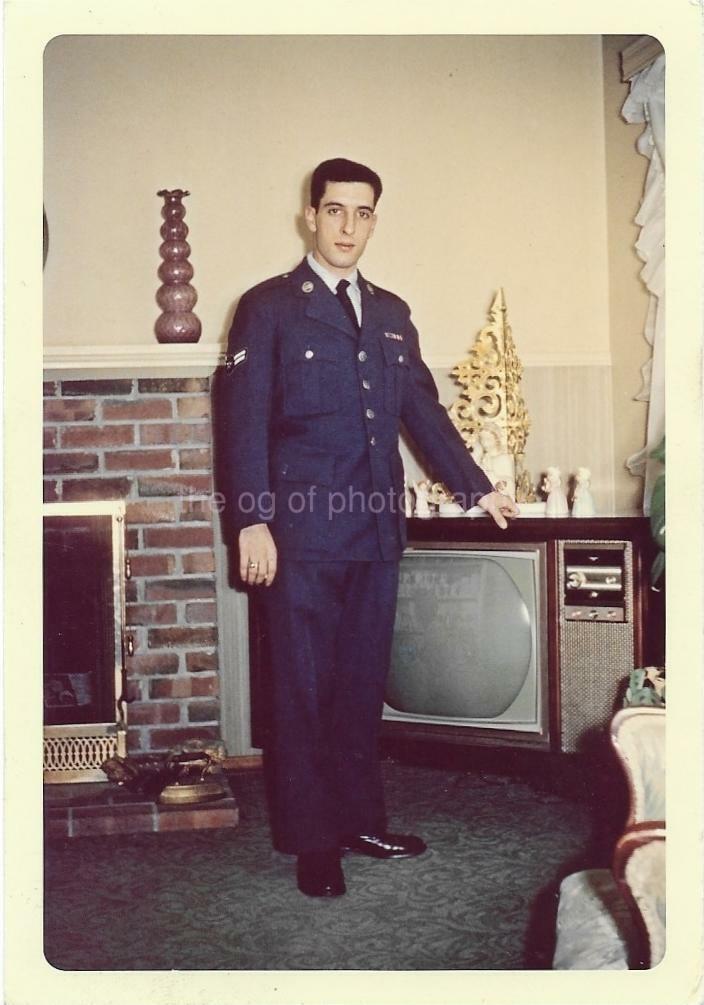 Military Man COLOR FOUND Photo Poster paintingGRAPH Original Portrait VINTAGE Snapshot 01 28 N