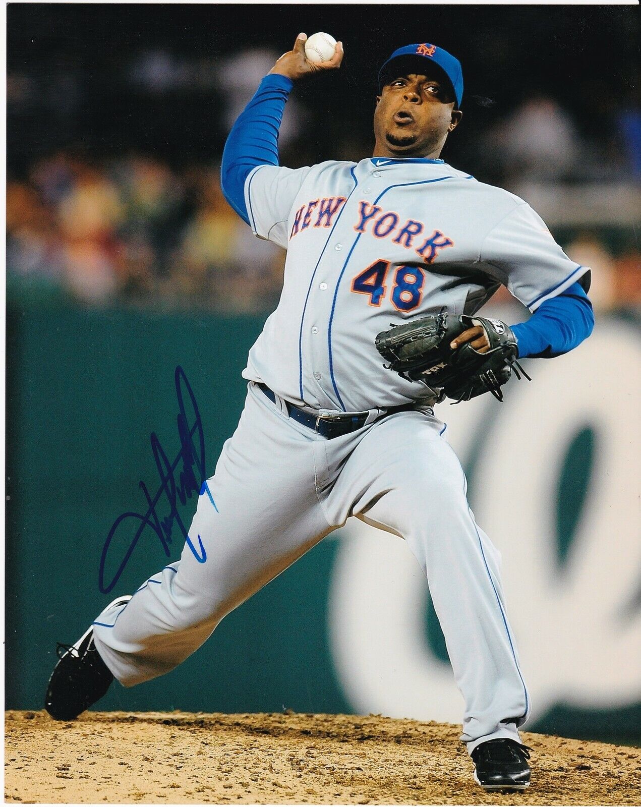 FRANK FRANCISCO NEW YORK METS ACTION SIGNED 8x10