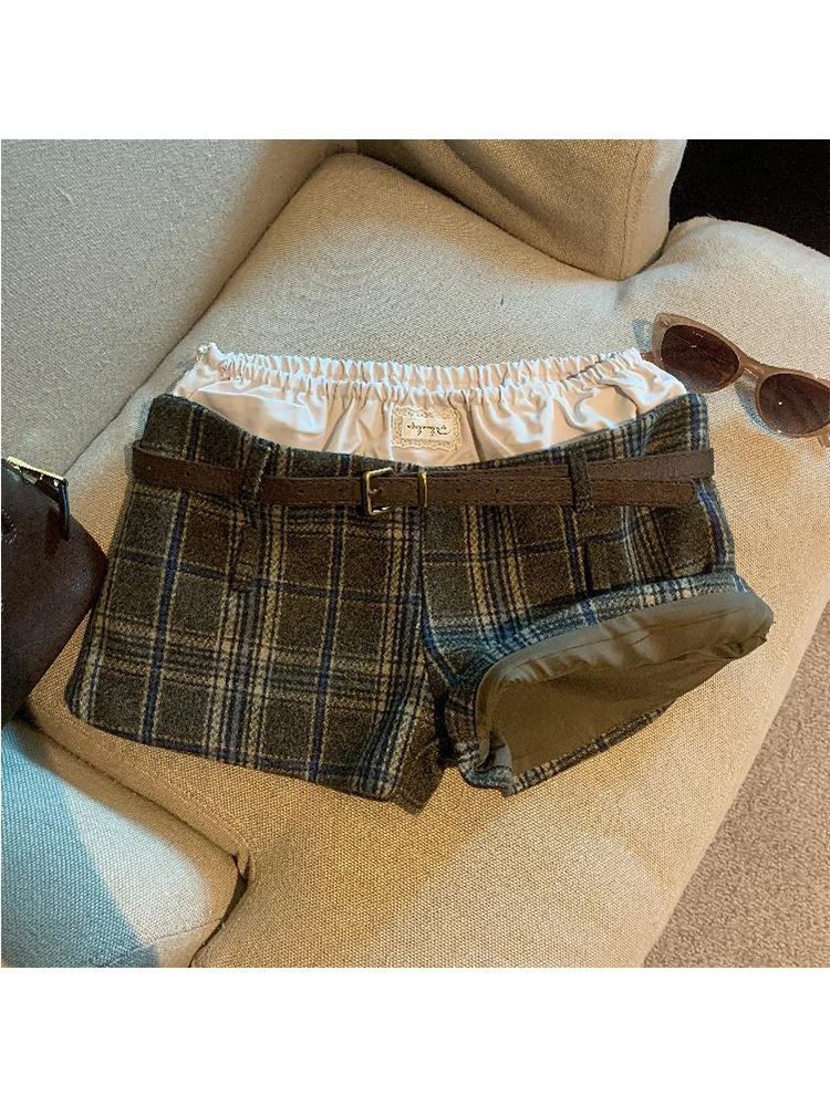 Hairrd Women Goblin Core Y2k Gyaru Patchwork Plaid Shorts Low Waist Shorts 2000s Kpop Woolen Hot Pants Harajuku Shoujo Streetwear Gyaru