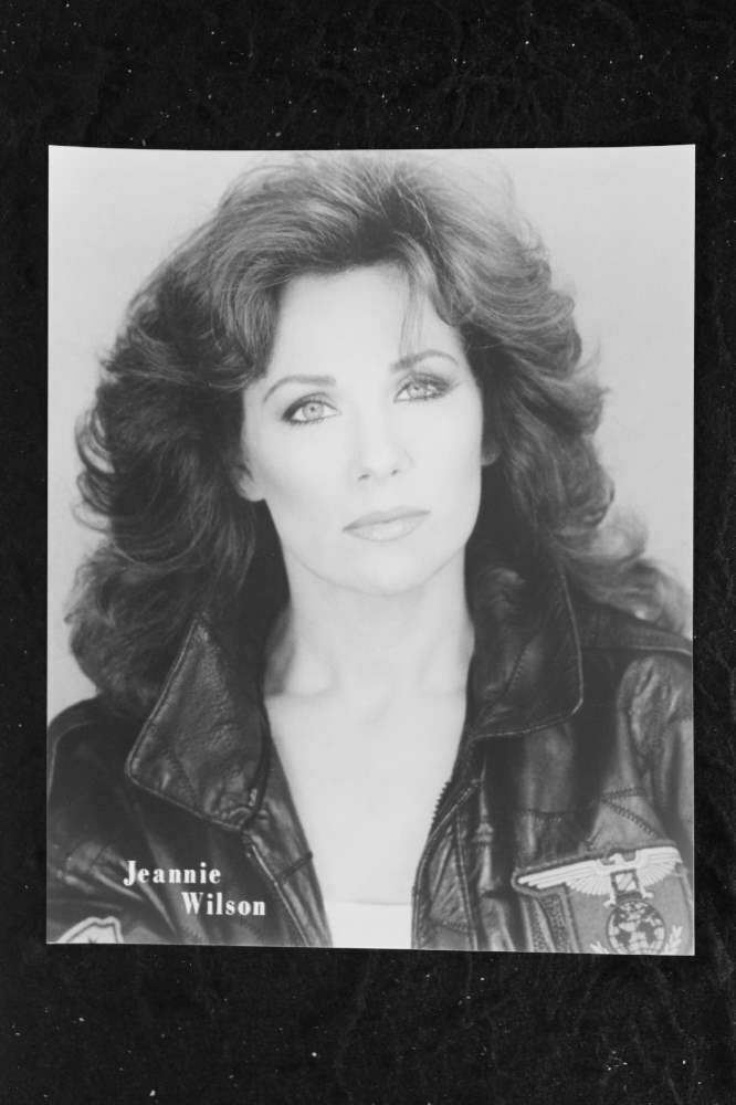 Jeannie Wilson - 8x10 Headshot Photo Poster painting w/ Resume - Simon & Simon