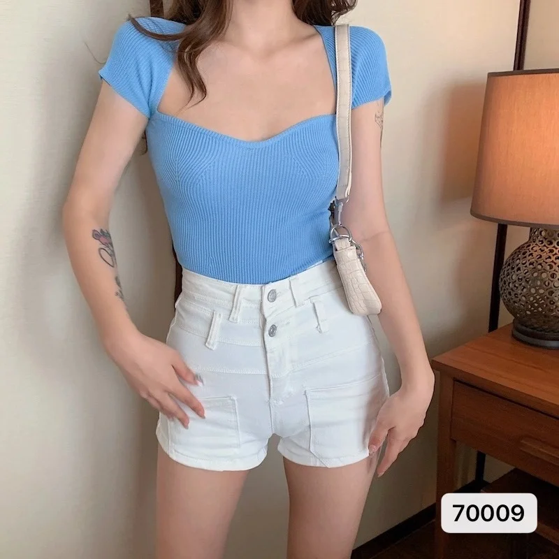 Uveng Uveng Square Collar Black Bottoming Shirt Women With Short-Sleeved T-Shirt 2023 Summer New Hot Girl Short Collar Top