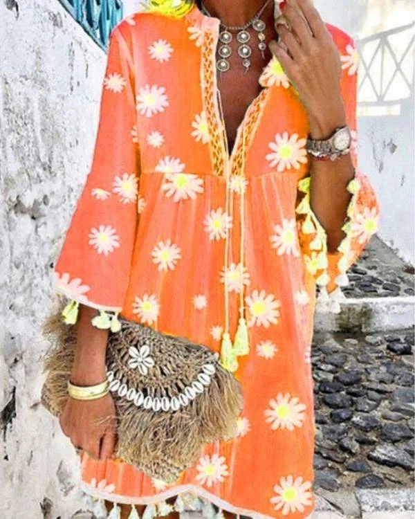 Comfortable Daisy Print Tassel Design V-Neck Dress