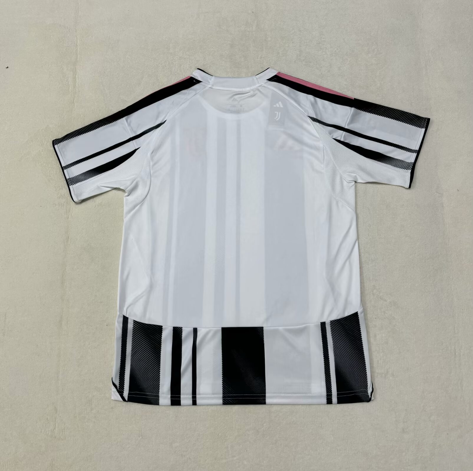 25/26 Juventus Home Football Shirt Thai Quality