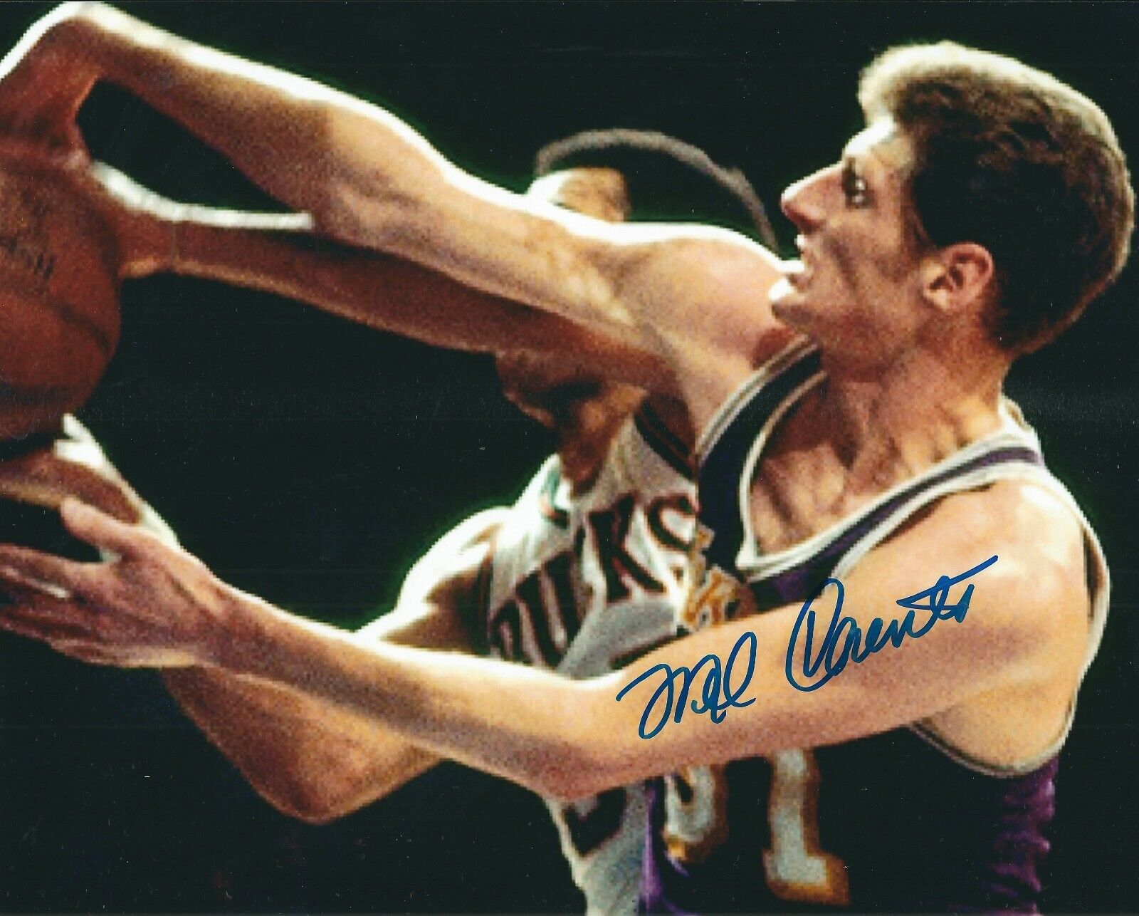 Autographed MEL COUNTS Los Angeles Lakers Basketball 8x10 Photo Poster painting