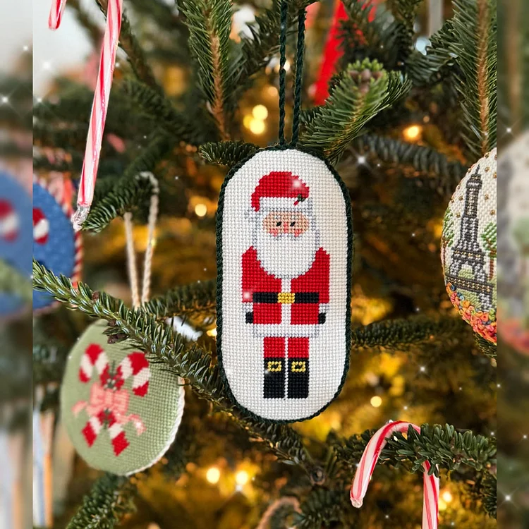 Festive Needlepoint Ornament Kit &ndash; Holiday Stitched Charms 🎄✨