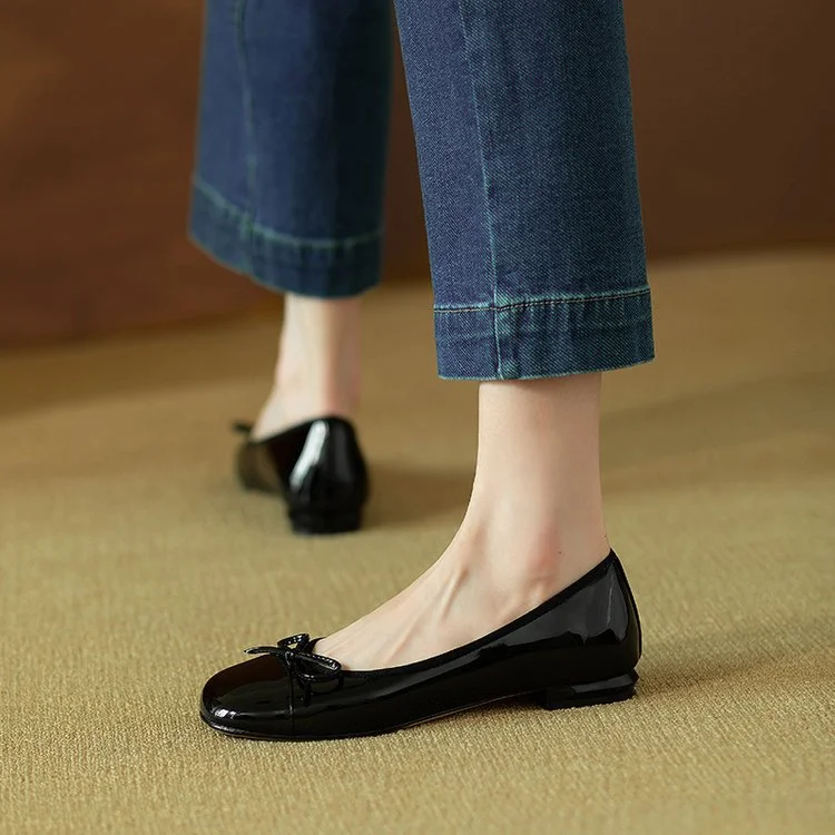 Yyvonne Bow Head Shallow Flat Bottom Low Heel Single Shoes Women 2025 Spring And Autumn New Patent Leather Students Small Leather Shoes