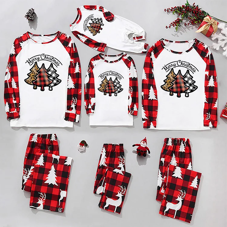 Merry Christmas Tree Seamless Tree Family Matching Pajamas Set