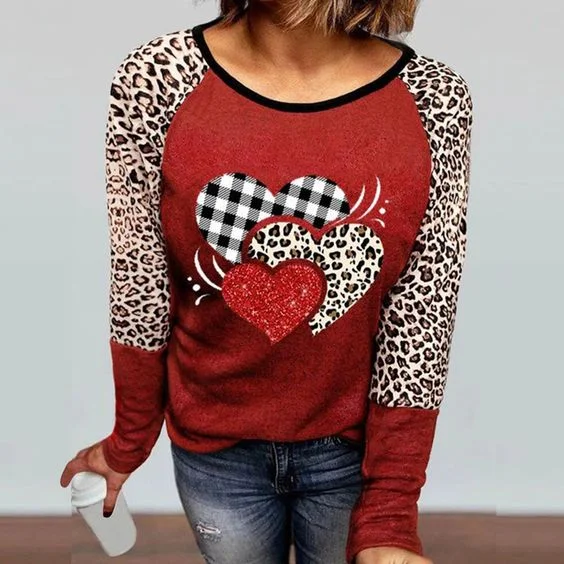 Love Print Round Neck Leopard Long Sleeved T-Shirt