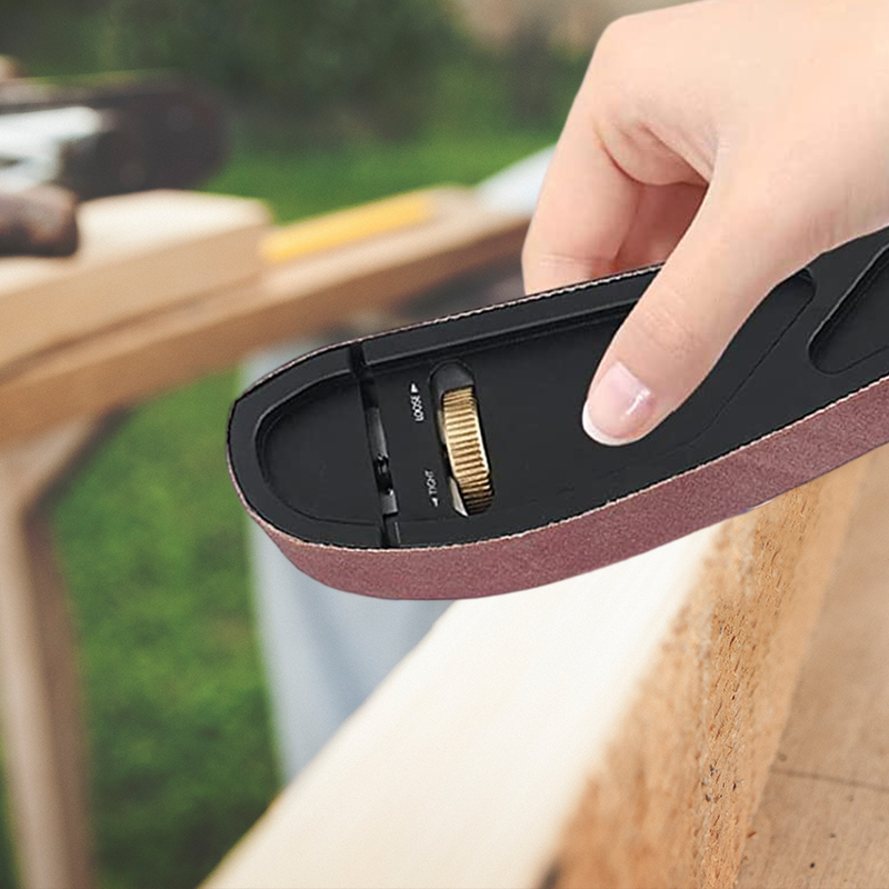 Saker Hand Sandpaper Holder
