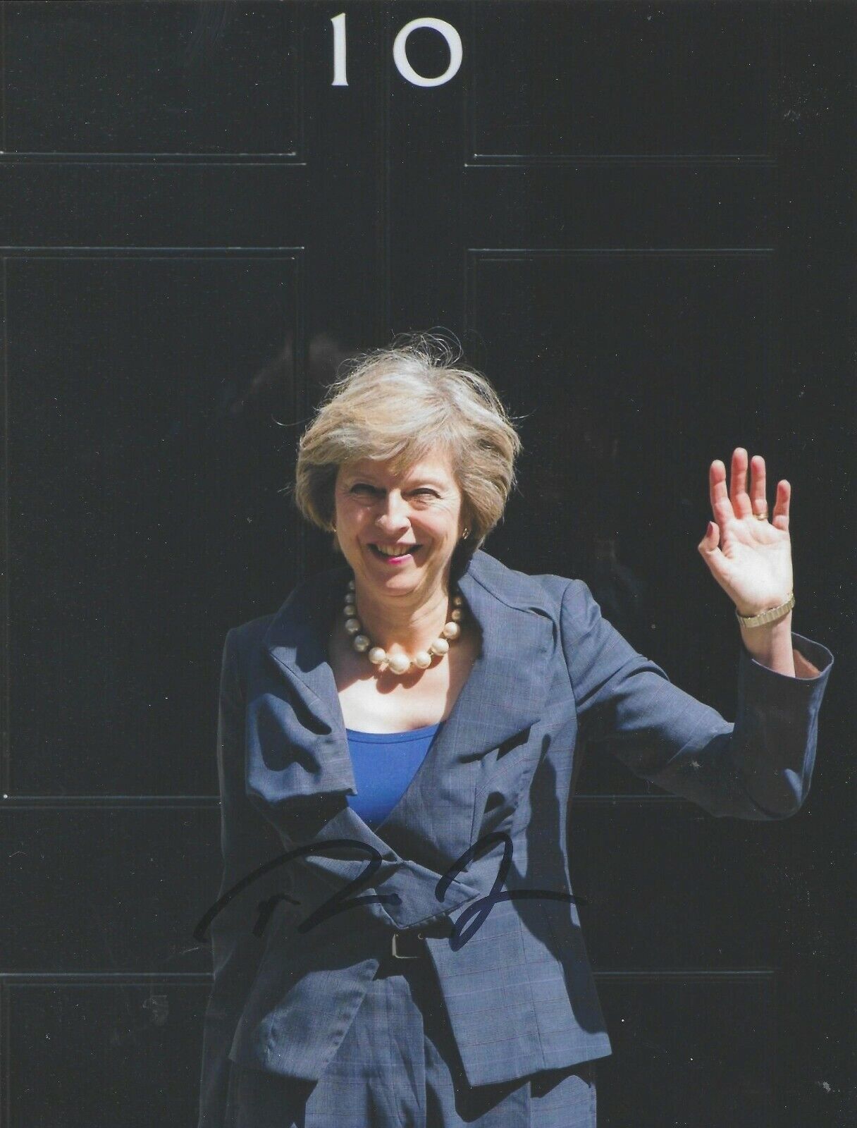 THERESA MAY SIGNED 8x10 Photo Poster painting UACC & AFTAL RD UK PRIME MINISTER AUTOGRAPH