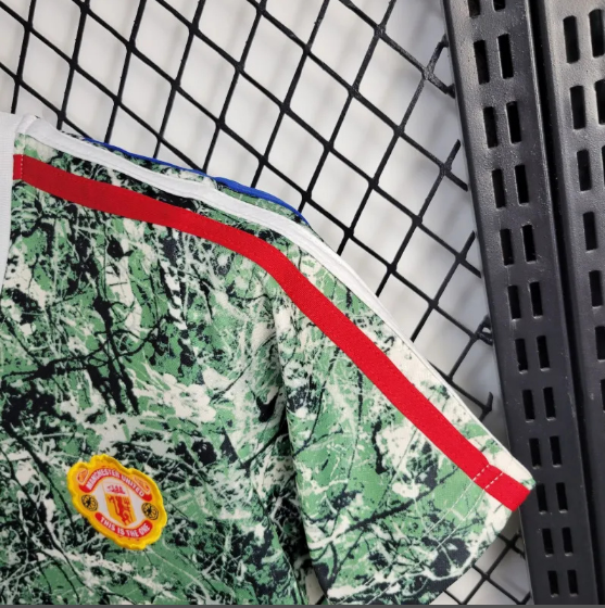 24/25 Manchester United Special Edition  Kids Kit Football Jersey Thai Quality